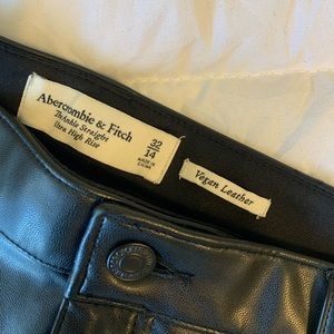 Abercrombie & Fitch The Ankle Straight Ultra High Rise Leather Pant